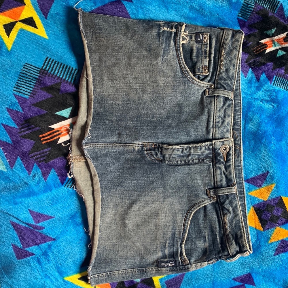 Silver Jeans mini skirt size 30 ladies.